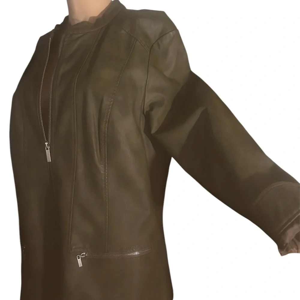 Woman’s cute leather jacket size  XL - Picture 2 of 8